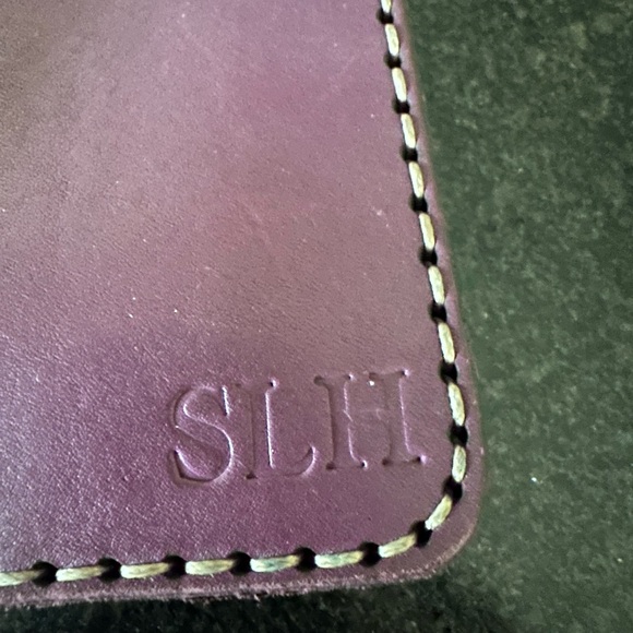 Galen Leather Handmade Leather Padfolio for iPad Pro 12.9 & Surface Pro and Lett - Picture 6 of 10